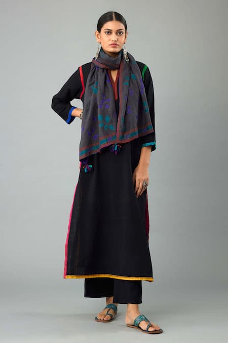 Kora_Black Handloom Cotton, Silk Embroidery Split V-neck Kurta Pant Set _at_Aza_Fashions