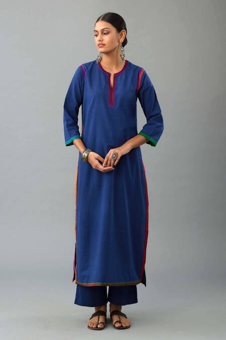 Buy_Kora_Blue Handloom Cotton, Silk Tassels, Embroidery Split V-neck Kurta Set With Stole _Online_at_Aza_Fashions