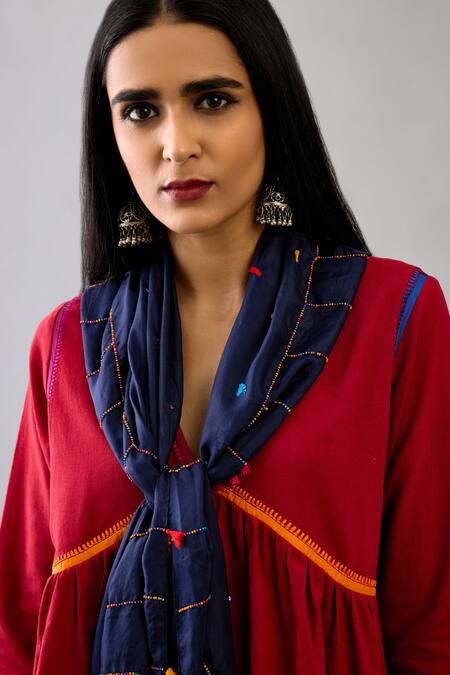 Kora_Red Handloom Cotton, Silk Border Kurta Set With Scarf _at_Aza_Fashions