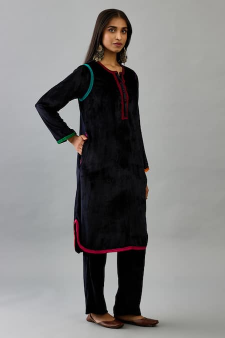 Shop_Kora_Black Silk, Velvet Embroidery, Tassels Round Neck Kurta Set With Stole _Online_at_Aza_Fashions