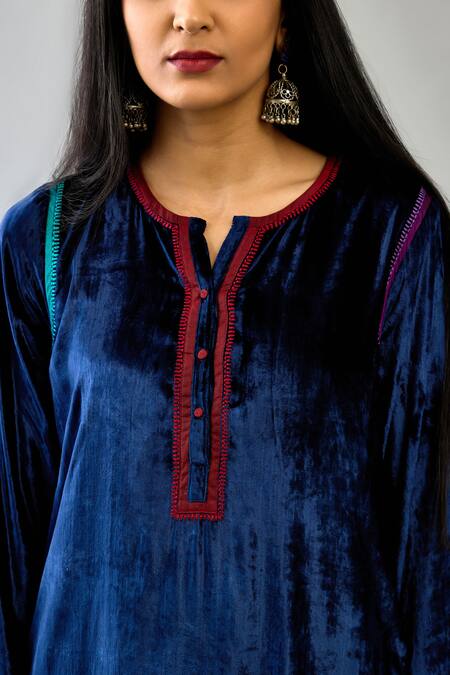 Kora Blue Silk, Velvet Tassels, Applique, Embroidery Split V-neck Border Kurta Set at Aza Fashions Kora_Blue Silk, Velvet Tassels, Applique, Embroidery Split V-neck Border Kurta Set _at_Aza_Fashions