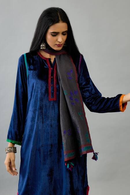 Buy Kora Blue Silk, Velvet Tassels, Applique, Embroidery Split V-neck Border Kurta Set Buy_Kora_Blue Silk, Velvet Tassels, Applique, Embroidery Split V-neck Border Kurta Set