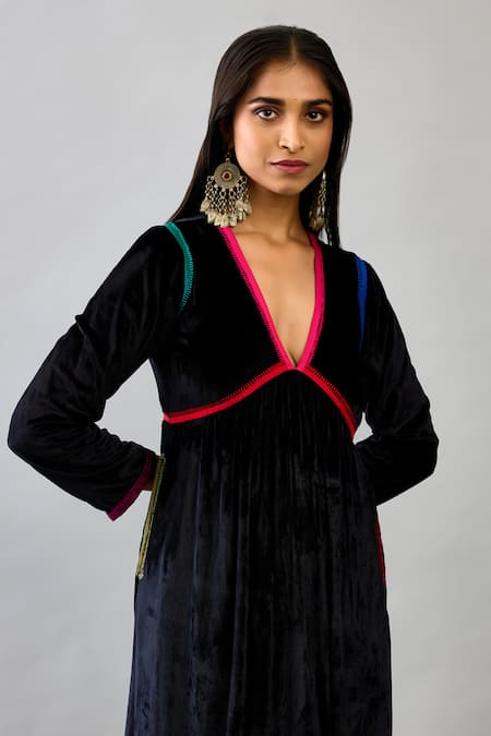 Buy_Kora_Black , Satin, Velvet Embroidery, Tassels Border Kurta Set With Scarf 