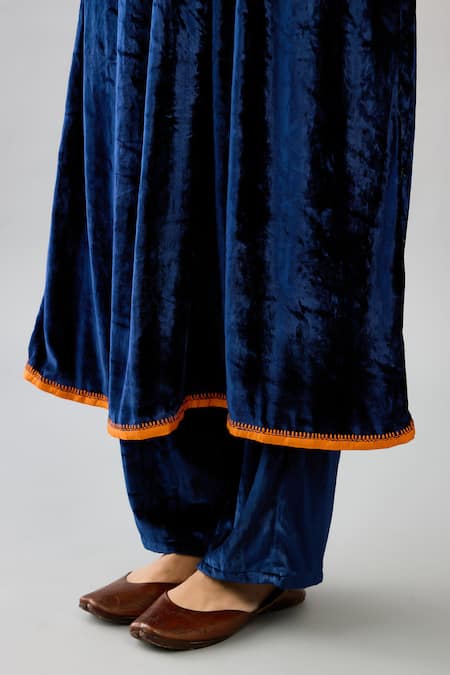 Kora_Blue Silk, Velvet Tassels, Beads V-neck Neckline Embroidered Kurta Set _at_Aza_Fashions