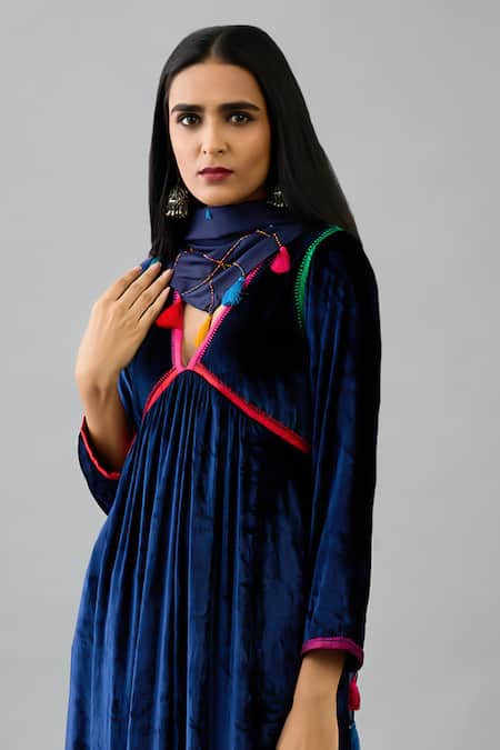 Shop_Kora_Blue Silk, Velvet Tassels, Beads V-neck Neckline Embroidered Kurta Set 