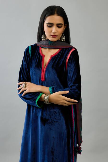 Kora_Blue , Satin, Velvet Tassels Split V-neck Embroidered Kurta Set _at_Aza_Fashions
