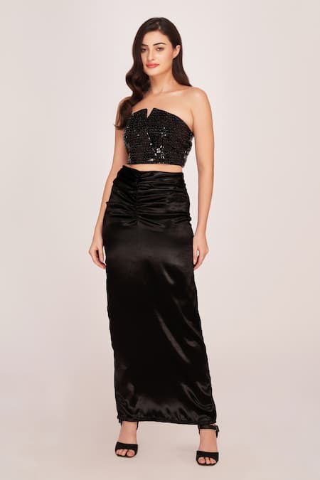 House Of Varada Black Satin Sequins Off-shoulder Shimmer Tube Top And High Slit Skirt Set Online at Aza Fashions House Of Varada_Black Satin Sequins Off-shoulder Shimmer Tube Top And High Slit Skirt Set _Online_at_Aza_Fashions