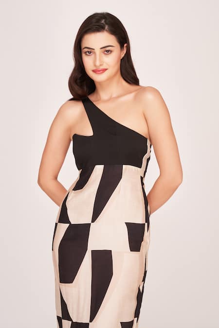 Shop House Of Varada Black Silk One Shoulder Mosaic Print Midi Dress Online at Aza Fashions Shop_House Of Varada_Black Silk One Shoulder Mosaic Print Midi Dress _Online_at_Aza_Fashions