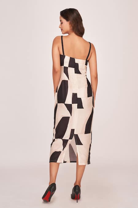 Shop House Of Varada Black Silk Sweetheart Neck Geometric Dribble Print Side Cut Out Midi Dress at Aza Fashions Shop_House Of Varada_Black Silk Sweetheart Neck Geometric Dribble Print Side Cut Out Midi Dress _at_Aza_Fashions