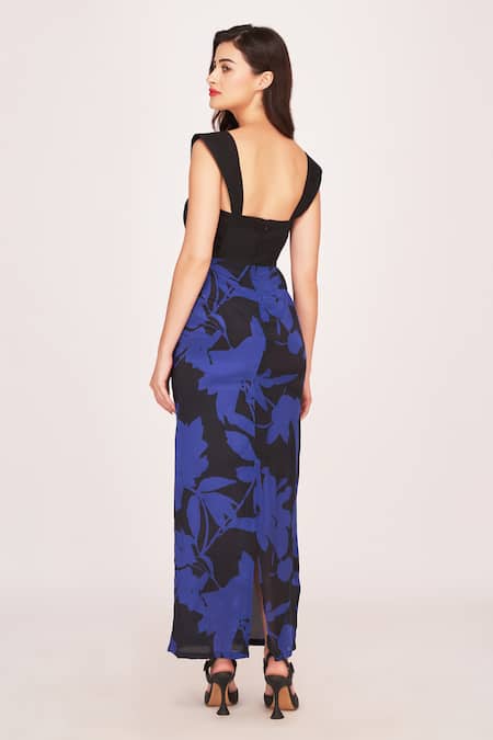 Shop House Of Varada Black Crepe Sweetheart Neck Midnight Bloom Print Cut Out Maxi Dress at Aza Fashions Shop_House Of Varada_Black Crepe Sweetheart Neck Midnight Bloom Print Cut Out Maxi Dress _at_Aza_Fashions