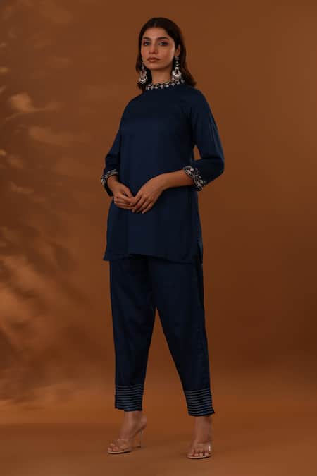 Buy_The Home Affair_Blue Jacquard, Cotton, Silk Embroidery Bandeau Thread Placement Top With Pant _Online_at_Aza_Fashions