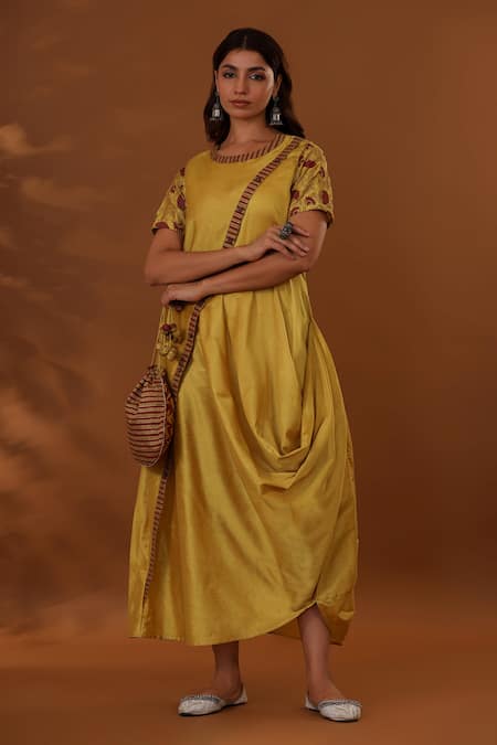 Buy_The Home Affair_Yellow Cotton, Silk Round Neck Handpainted Placement Dress _Online_at_Aza_Fashions