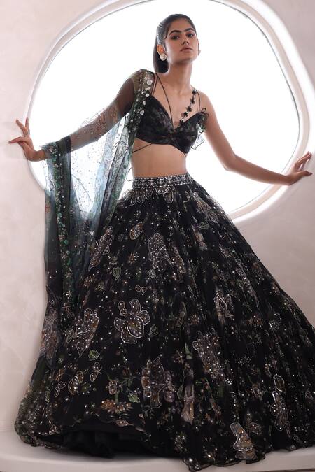 Mahima Mahajan Black Organza Embroidery, Sequins Sweetheart Neck Fiza Jaal Print Lehenga Set Online at Aza Fashions Mahima Mahajan_Black Organza Embroidery, Sequins Sweetheart Neck Fiza Jaal Print Lehenga Set _Online_at_Aza_Fashions