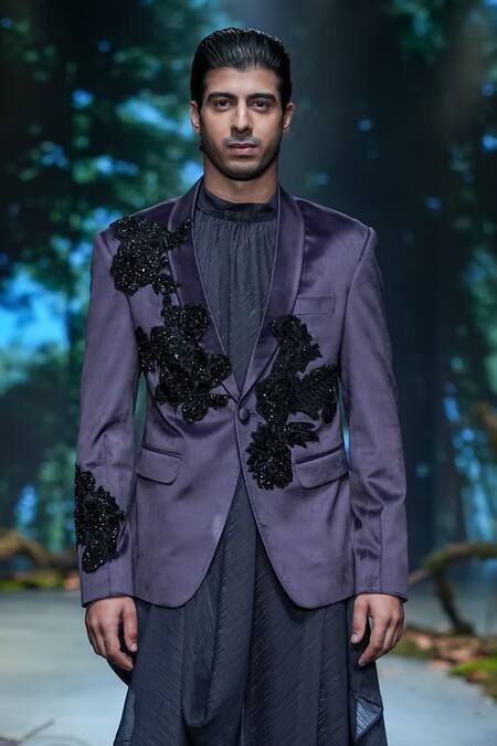 Shop Varun Bahl Black Velvet, Polyester Embroidery Hand Jacket Trouser Set Online at Aza Fashions Shop_Varun Bahl_Black Velvet, Polyester Embroidery Hand Jacket Trouser Set _Online_at_Aza_Fashions
