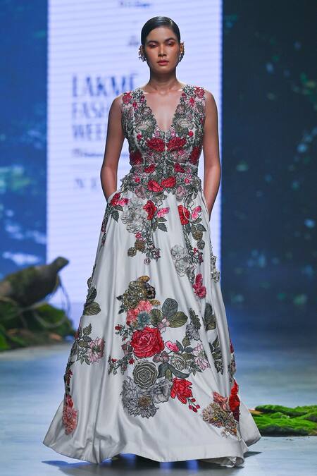 Varun Bahl_Ivory Net, Chanderi Sequins, Embroidery 3d Corsage Lehenga With Gilet Jacket _Online_at_Aza_Fashions