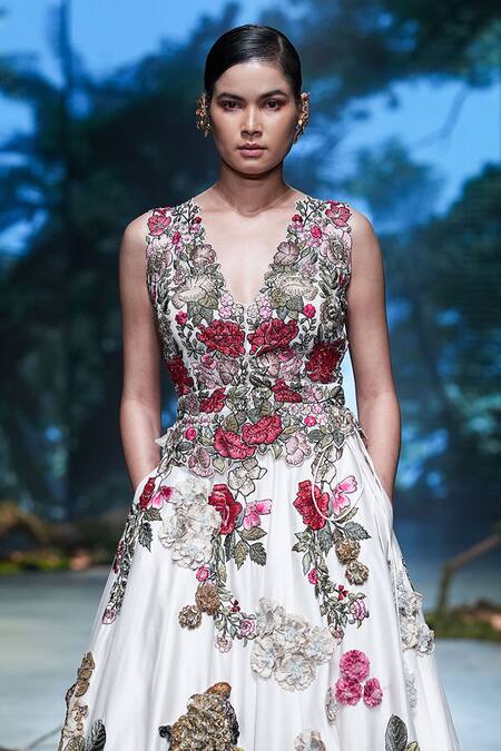 Buy_Varun Bahl_Ivory Net, Chanderi Sequins, Embroidery 3d Corsage Lehenga With Gilet Jacket 