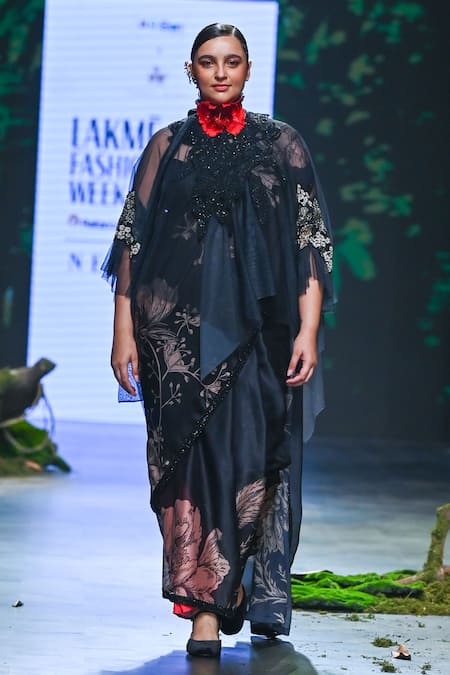 Varun Bahl_Black Net, Lurex Sequins, Embroidery Asymmetric Floral Vine Print Saree Cape Set _Online_at_Aza_Fashions