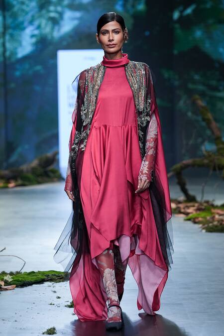 Varun Bahl Black Net, Organza Sequins, Applique High Neck, Open Embroidered Cape Dress Set at Aza Fashions Varun Bahl_Black Net, Organza Sequins, Applique High Neck, Open Embroidered Cape Dress Set _at_Aza_Fashions