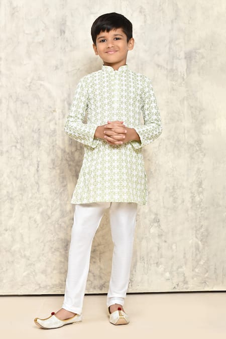 Samyukta Singhania Chikankari Floral Embroidered Kurta 