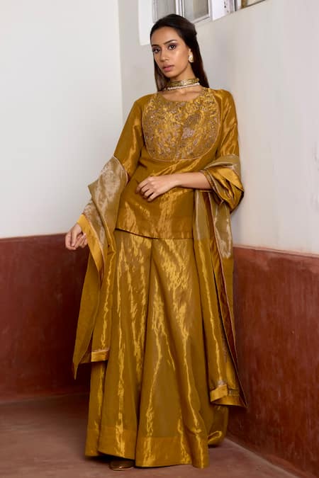 Shorshe Clothing Gold Tissue Hand Embroidered Floral Round Short Kurta And Gharara Set 