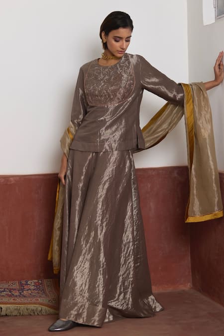 Buy_Shorshe Clothing_Silver Tissue, Linen Zari, Embroidery Round Zardozi Short Kurta And Gharara Set _Online_at_Aza_Fashions