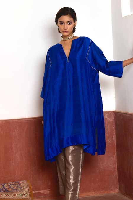 Shop Shorshe Clothing Blue Silk, Tissue V-neck Pure Jhabla Kurta And Pant Set Online at Aza Fashions Shop_Shorshe Clothing_Blue Silk, Tissue V-neck Pure Jhabla Kurta And Pant Set _Online_at_Aza_Fashions