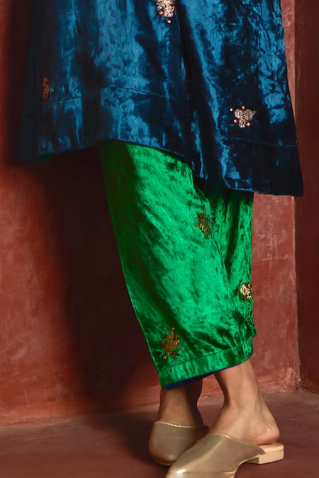 Shop Shorshe Clothing Blue Velvet Embroidery V-neck Floral Kurta And Salwar Set Online at Aza Fashions Shop_Shorshe Clothing_Blue Velvet Embroidery V-neck Floral Kurta And Salwar Set _Online_at_Aza_Fashions