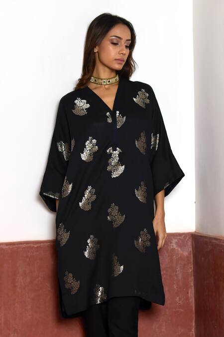 Buy Shorshe Clothing Black Brocade, Cotton, Silk Embroidery V-neck Floral Woven Kaftan And Pant Set Online at Aza Fashions Buy_Shorshe Clothing_Black Brocade, Cotton, Silk Embroidery V-neck Floral Woven Kaftan And Pant Set _Online_at_Aza_Fashions