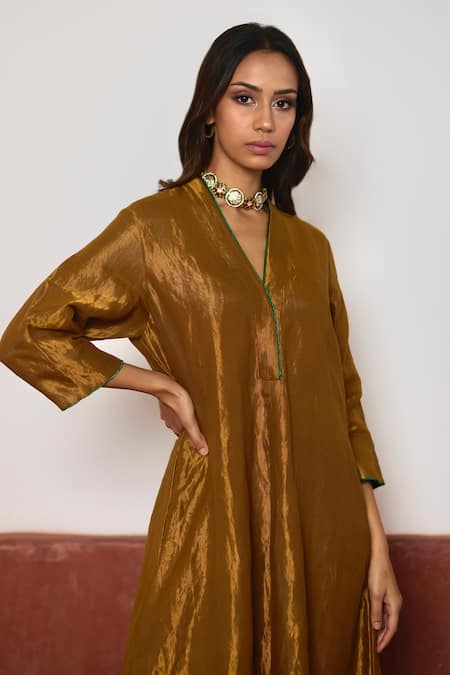 Shorshe Clothing Gold Handloom Cotton V-neck Metallic Anarkali And Pant Set at Aza Fashions Shorshe Clothing_Gold Handloom Cotton V-neck Metallic Anarkali And Pant Set _at_Aza_Fashions