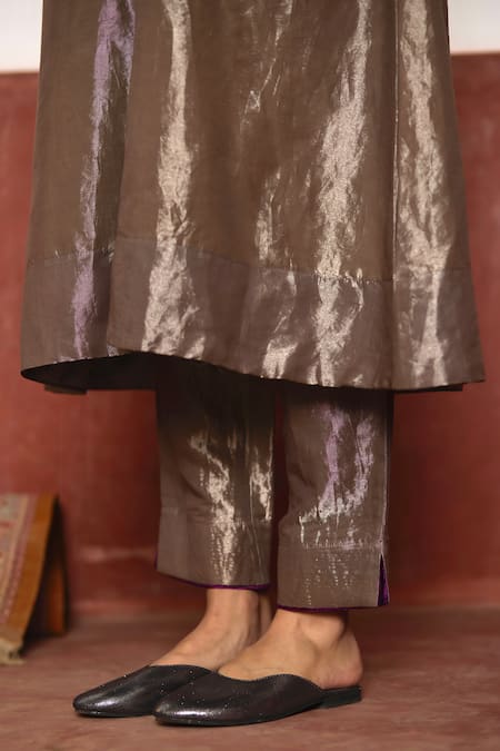 Shorshe Clothing Silver Handloom Cotton V-neck Metallic Anarkali And Pant Set at Aza Fashions Shorshe Clothing_Silver Handloom Cotton V-neck Metallic Anarkali And Pant Set _at_Aza_Fashions