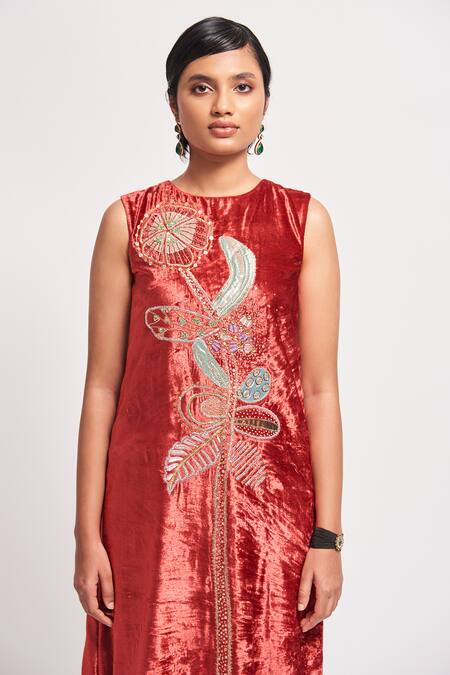 Shop Aisha Rao Red Velvet, Cotton Sequins, Zari, Beads Imara Embellished Kurta With Churidar Online at Aza Fashions Shop_Aisha Rao_Red Velvet, Cotton Sequins, Zari, Beads Imara Embellished Kurta With Churidar _Online_at_Aza_Fashions