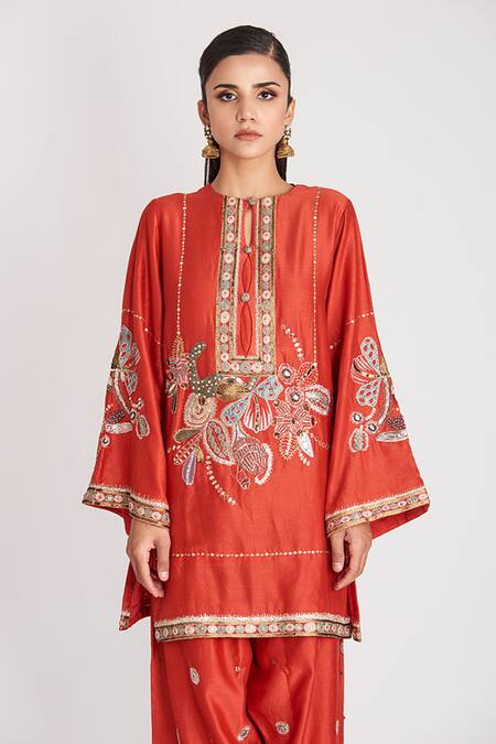 Aisha Rao Red Chanderi Embroidery, Sequins, Beads Round Neck Pavni Kurta Pant Set Online at Aza Fashions Aisha Rao_Red Chanderi Embroidery, Sequins, Beads Round Neck Pavni Kurta Pant Set _Online_at_Aza_Fashions