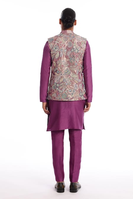 Shop Aisha Rao Purple Silk Sequins Bundi Kurta Set at Aza Fashions Shop_Aisha Rao_Purple Silk Sequins Bundi Kurta Set _at_Aza_Fashions