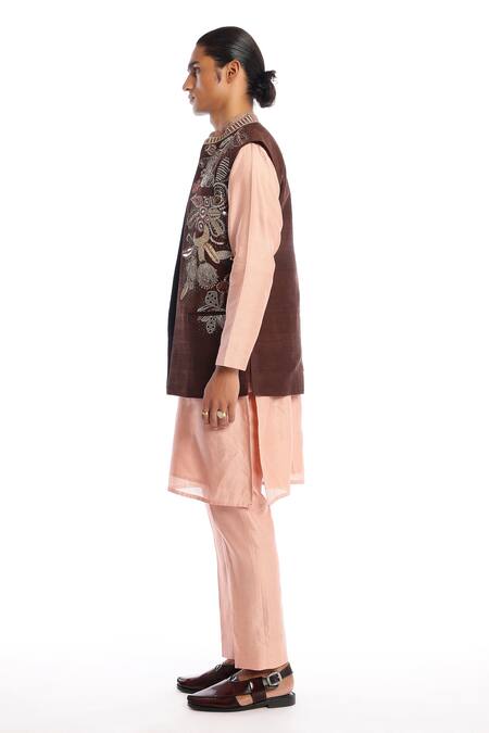 Buy Aisha Rao Peach Silk Sequins Brown Bundi Kurta Set Buy_Aisha Rao_Peach Silk Sequins Brown Bundi Kurta Set