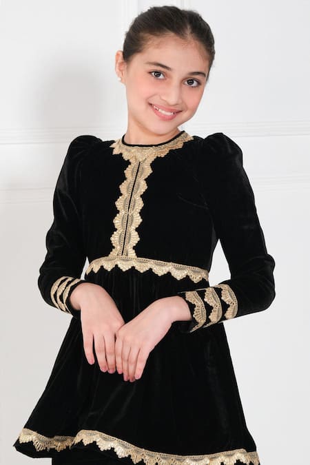 The Pony & Peony Co. Black Velvet Gota Patti Embellished Kurta Pyjama Set Online at Aza Fashions The Pony & Peony Co._Black Velvet Gota Patti Embellished Kurta Pyjama Set _Online_at_Aza_Fashions