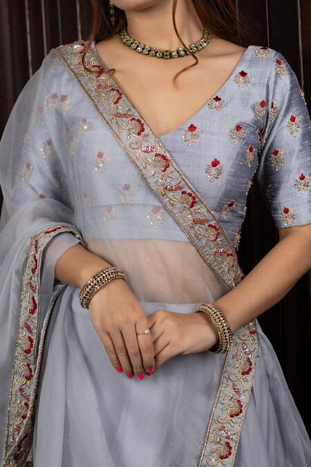 Buy House Of Mithi Kalra Grey Silk, Organza Embroidery, Zari V-neck Hand Blouse Lehenga Set Online at Aza Fashions Buy_House Of Mithi Kalra_Grey Silk, Organza Embroidery, Zari V-neck Hand Blouse Lehenga Set _Online_at_Aza_Fashions