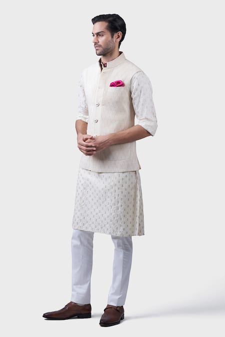 Raghavendra Rathore Jodhpur_Off White Silk The Honey Comb Tucked Waistcoat _Online_at_Aza_Fashions