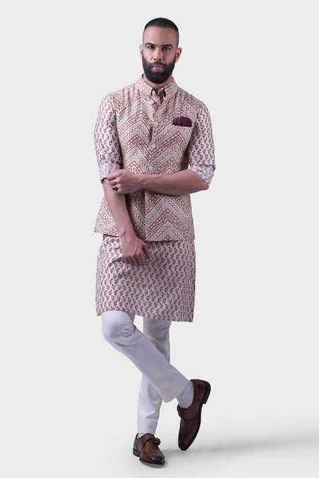 Shop Raghavendra Rathore Jodhpur Off White Silk Embroidery Zig Zag Print Mural Waistcoat Online at Aza Fashions Shop_Raghavendra Rathore Jodhpur_Off White Silk Embroidery Zig Zag Print Mural Waistcoat _Online_at_Aza_Fashions