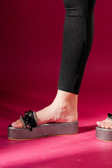 Buy_The Episode_Black Embellished The Starry Night Multi Strap Platforms 