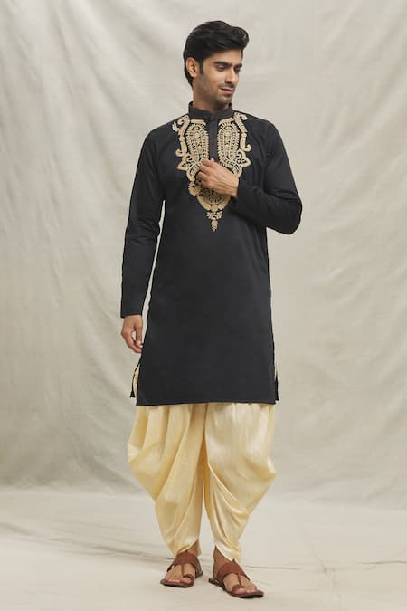 Arihant Rai Sinha Paisley Embroidered Kurta With Dhoti Pant 