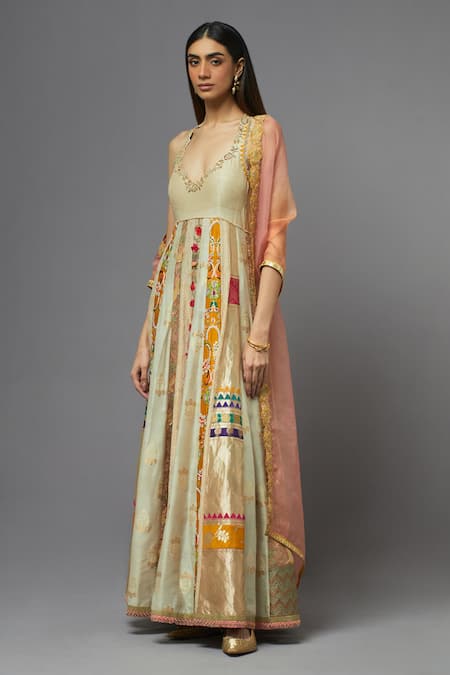 Aum By Asit And Ashima_Ivory Silk Embroidery V-neck Thread And Floral Anarkali With Dupatta _Online_at_Aza_Fashions