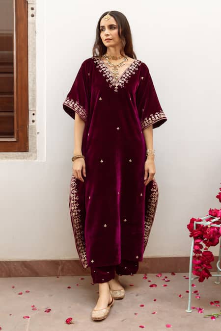 Maison Shefali_Purple Velvet, Silk Metallic Thread, Cut Ibtida Embroidered Kaftan And Pant Set _Online_at_Aza_Fashions