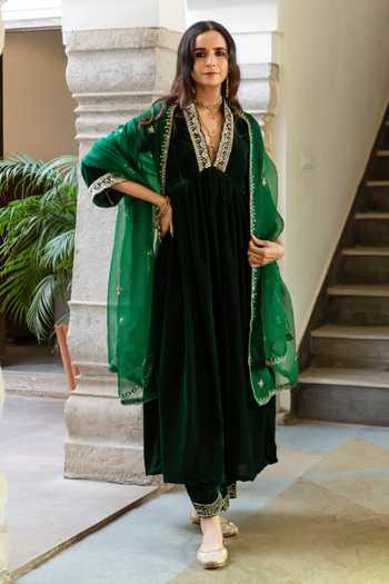 Shop_Maison Shefali_Green Velvet, Organza Zari, Embroidery, Cut Khizaan Panna Hand Anarkali Set _Online_at_Aza_Fashions