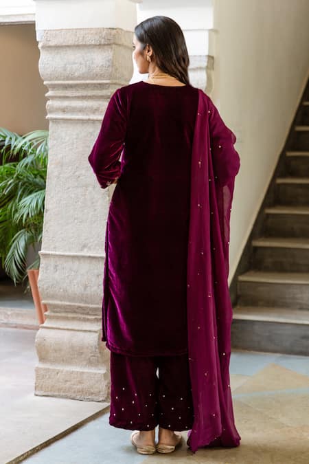 Shop Maison Shefali Purple Velvet, Organza Zari, Cut Work V-neck Roya Hand Embroidered Kurta Set at Aza Fashions Shop_Maison Shefali_Purple Velvet, Organza Zari, Cut Work V-neck Roya Hand Embroidered Kurta Set _at_Aza_Fashions