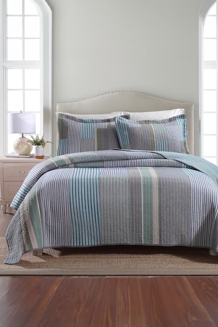 Quliting Tree Stripe Pattern Cotton Quilt With Pillow Covers 