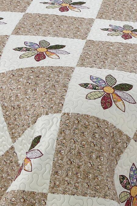 Quliting Tree Multi Color Microfiber, 100% Textured Floral Quilt With Pillow Covers Online at Aza Fashions Quliting Tree_Multi Color Microfiber, 100% Textured Floral Quilt With Pillow Covers_Online_at_Aza_Fashions