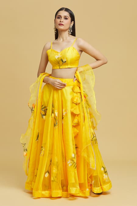 Buy Naintara Bajaj Yellow Organza Gota Patti Sweetheart Neck Tulip Brush Print Lehenga Set Online at Aza Fashions Buy_Naintara Bajaj_Yellow Organza Gota Patti Sweetheart Neck Tulip Brush Print Lehenga Set _Online_at_Aza_Fashions