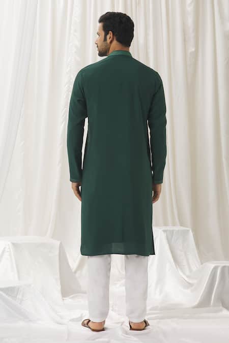 Aariyana Couture Placed Thread Embroidered Kurta With Pant 