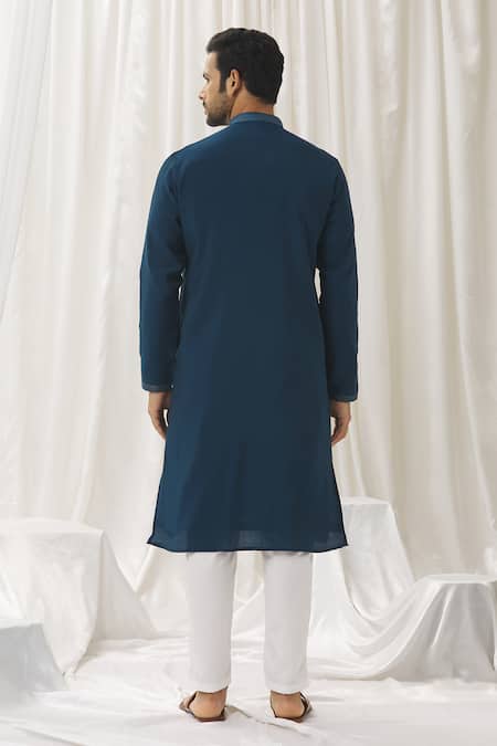 Aariyana Couture Thread Embroidered Kurta With Pant 