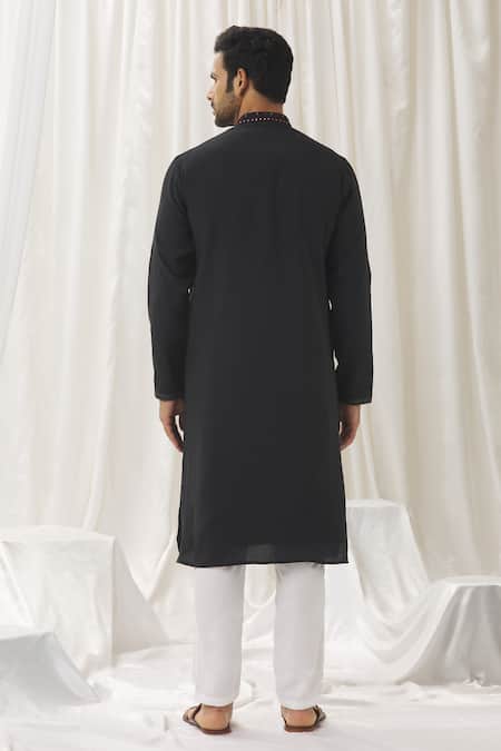 Aariyana Couture Thread Floral Embroidered Kurta With Pant 